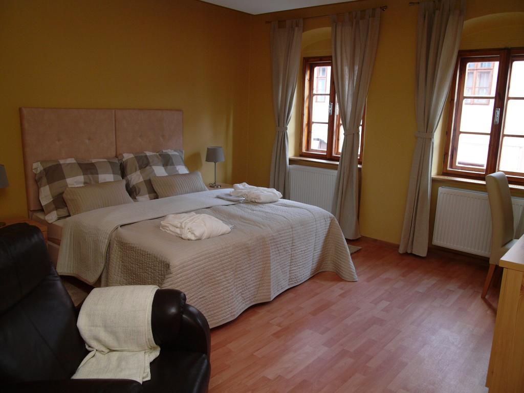 Apartments And Suites เครมนิตซา ห้อง รูปภาพ